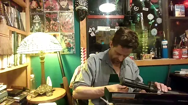 Snapshot of 2099RivenXXX chatting on 11-28-25, 04:04 2099RivenXXX online show from 11-28-25, 04:04