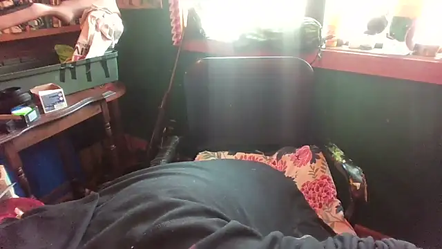 Snapshot of 2099RivenXXX chatting on 12-14-25, 07:18 2099RivenXXX online show from 12-14-25, 07:18