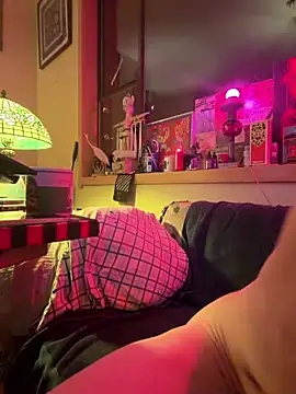 Snapshot of 2099RivenXXX chatting on 01-16-26, 10:19 2099RivenXXX online show from 01-16-26, 10:19