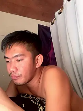 Snapshot of denzkylexx chatting on 01-12-26, 05:56 denzkylexx online show from 01-12-26, 05:56