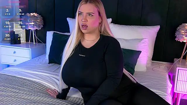 Snapshot of KilianaNoir chatting on 01-17-26, 07:46 KilianaNoir online show from 01-17-26, 07:46