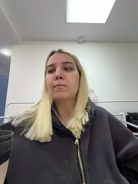 Snapshot of KilianaNoir chatting on 02-24-26, 06:11 KilianaNoir online show from 02-24-26, 06:11