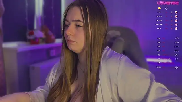 Snapshot of AmeliaMiles chatting on 02-15-26, 07:51 AmeliaMiles online show from 02-15-26, 07:51