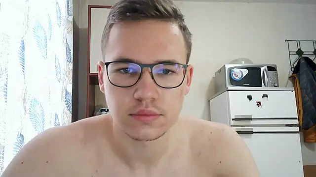 Yminoske online show from 11-26-25, 04:57