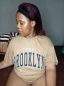 Emmylove-xr25 online show from 11-20-25, 07:19