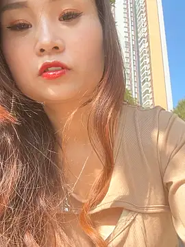 Snapshot of luna-sisi chatting on 11-27-25, 03:30 luna-sisi online show from 11-27-25, 03:30