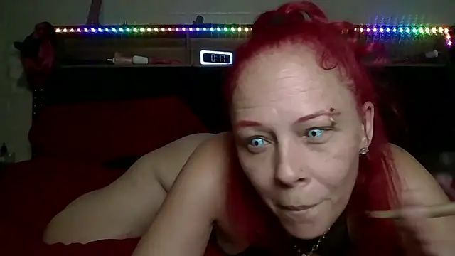 Snapshot of nikkibae33 chatting on 07-06-26, 07:16 nikkibae33 online show from 07-06-26, 07:16