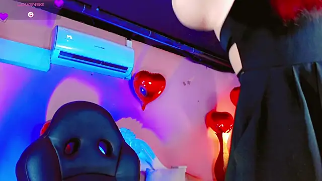 AnnaRouseQueen online show from 02-17-26, 08:37