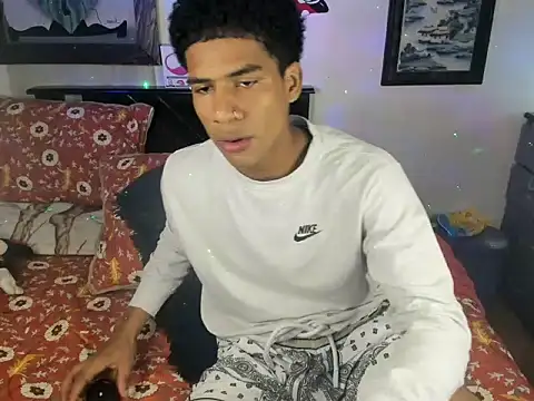 Snapshot of JUANBIGCOCK21CM chatting on 11-16-25, 09:31 JUANBIGCOCK21CM online show from 11-16-25, 09:31