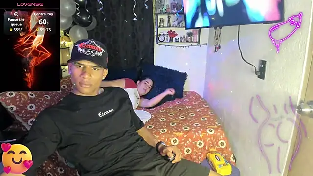 Snapshot of JUANBIGCOCK21CM chatting on 02-25-26, 11:36 JUANBIGCOCK21CM online show from 02-25-26, 11:36