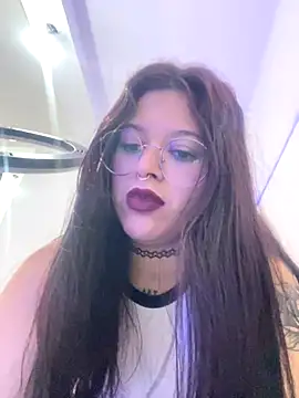 Snapshot of amazonaa9 chatting on 11-20-25, 04:40 amazonaa9 online show from 11-20-25, 04:40