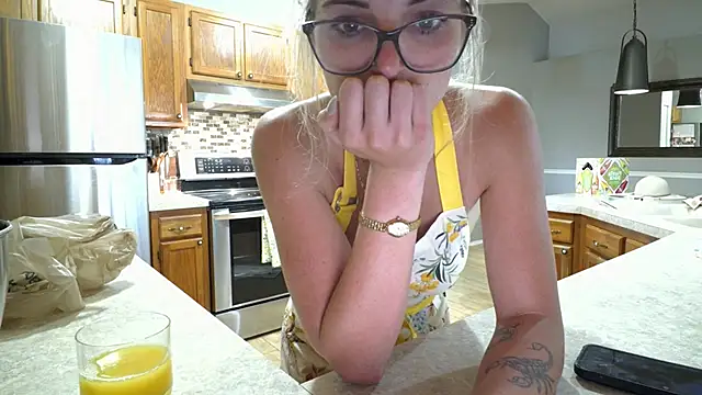 RosieCheeks  online show from 06-16-26, 05:37