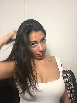 Vianca Costt online show from 05-24-26, 04:06