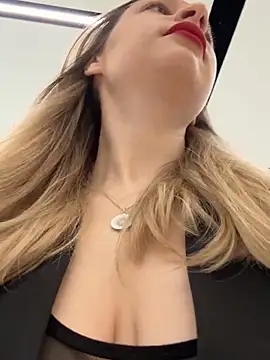 SashaCatt online show from 11-13-25, 07:29