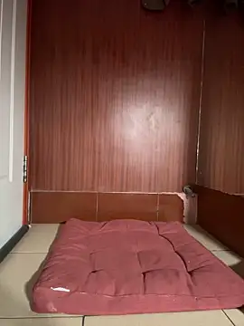 Snapshot of xoxo7799 chatting on 11-25-25, 05:46 xoxo7799 online show from 11-25-25, 05:46