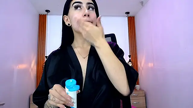 SCARLETT INK  online show from 06-21-26, 02:47