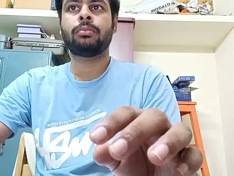 Snapshot of lust-wnaderer chatting on 11-25-25, 05:07 lust-wnaderer online show from 11-25-25, 05:07