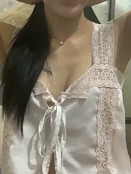 Tiny-122 online show from 11-26-25, 04:35