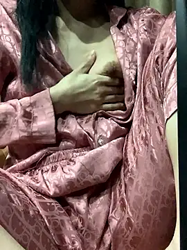 Tiny-122 online show from 01-15-26, 06:00