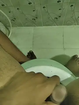 Snapshot of kapd54 chatting on 12-23-25, 12:30 kapd54 online show from 12-23-25, 12:30