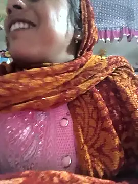 Hot suini online show from 01-10-26, 04:42