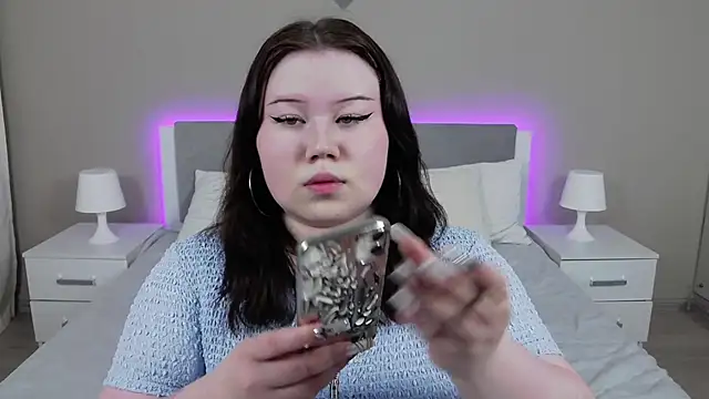 EvaNova  online show from 11-25-25, 04:23