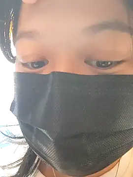 Snapshot of StrayedForename chatting on 04-09-26, 09:36 StrayedForename online show from 04-09-26, 09:36