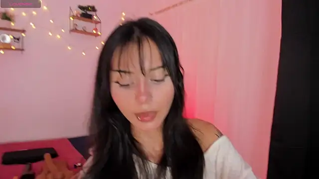 Tamara Aluna  online show from 07-08-26, 08:02
