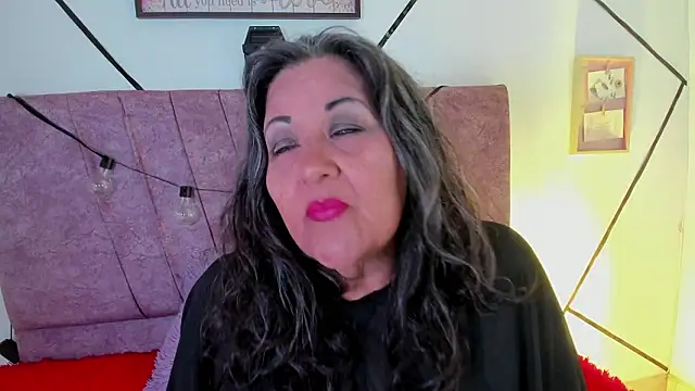 Victoriaa Anderson online show from 02-17-26, 09:54