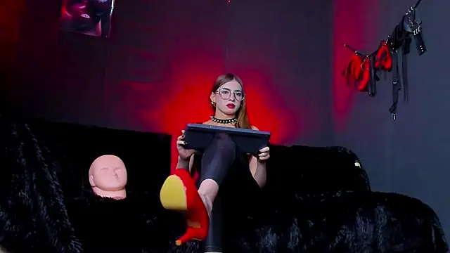 MartinaStones online show from 12-03-25, 09:02