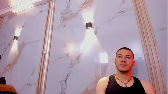 Aron and molly online show from 03-11-26, 12:11