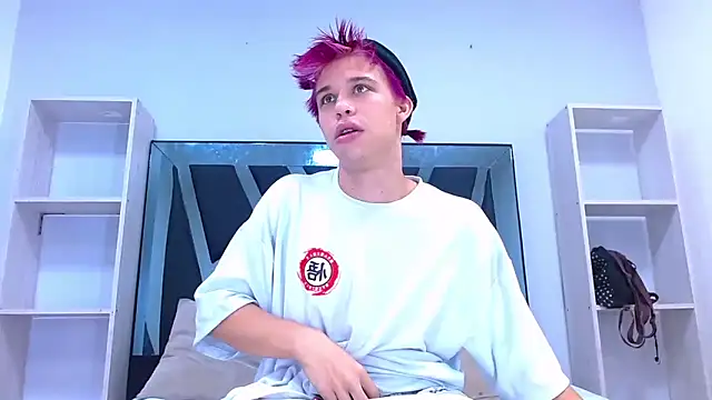 Liam York  online show from 04-29-26, 03:49