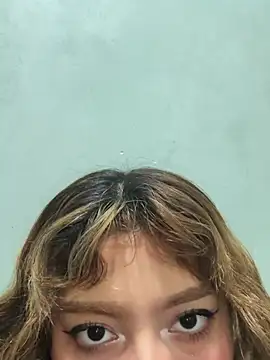 Snapshot of latinahorny11 chatting on 01-17-26, 05:45 latinahorny11 online show from 01-17-26, 05:45