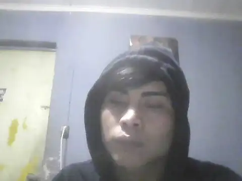 Snapshot of yoelparadodel69 chatting on 06-18-26, 03:18 yoelparadodel69 online show from 06-18-26, 03:18