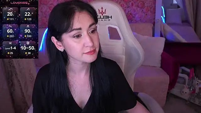 Snapshot of CarolinaaFoxyyy chatting on 03-28-26, 02:38 CarolinaaFoxyyy online show from 03-28-26, 02:38