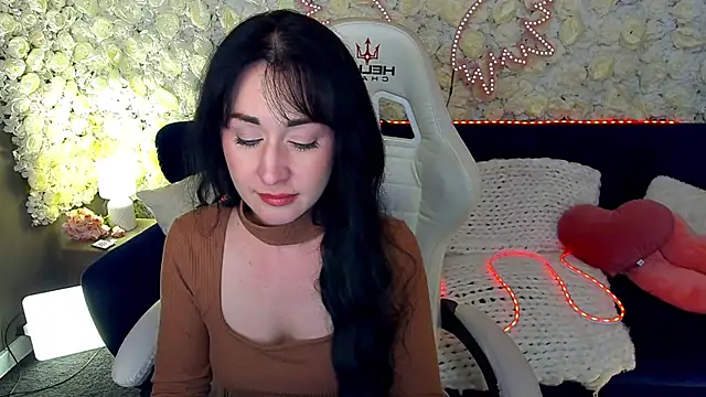 CarolinaaFoxyyy online show from 04-10-26, 12:43