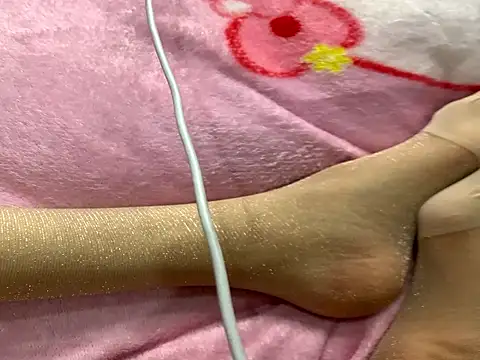 hoho-is online show from 12-05-25, 04:36