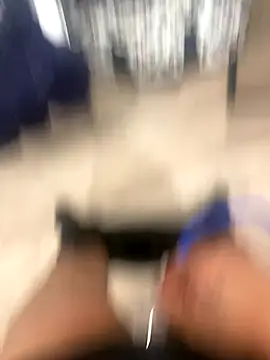 Snapshot of juicythickclit69 chatting on 11-28-25, 12:13 juicythickclit69 online show from 11-28-25, 12:13