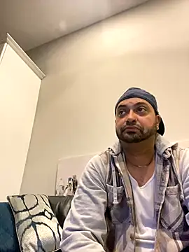 Snapshot of juicythickclit69 chatting on 11-29-25, 03:53 juicythickclit69 online show from 11-29-25, 03:53