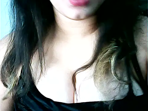 Snapshot of shreya_saxena_01 chatting on 11-27-25, 06:37 shreya saxena 01 online show from 11-27-25, 06:37