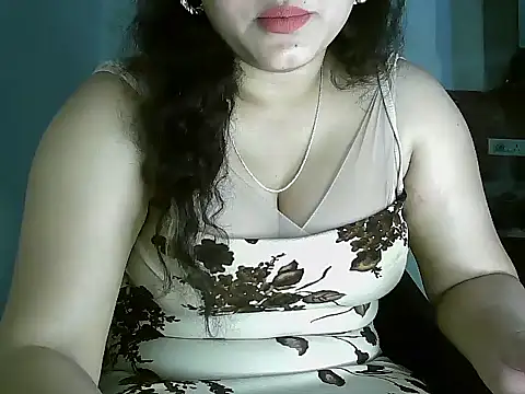 Snapshot of shreya_saxena_01 chatting on 03-05-26, 05:58 shreya saxena 01 online show from 03-05-26, 05:58