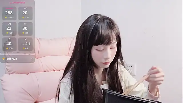 Snapshot of lris-Beauty chatting on 11-10-25, 08:13 lris-Beauty online show from 11-10-25, 08:13