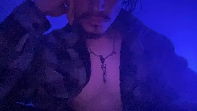 Snapshot of TryMeOrDontLol chatting on 11-09-25, 10:46 TryMeOrDontLol online show from 11-09-25, 10:46