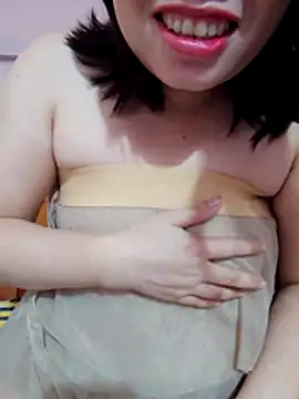 yourtrinh online show from 11-21-25, 04:44