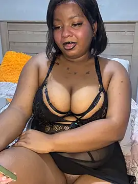 Snapshot of Exxoticaa chatting on 11-26-25, 09:05 Exxoticaa online show from 11-26-25, 09:05