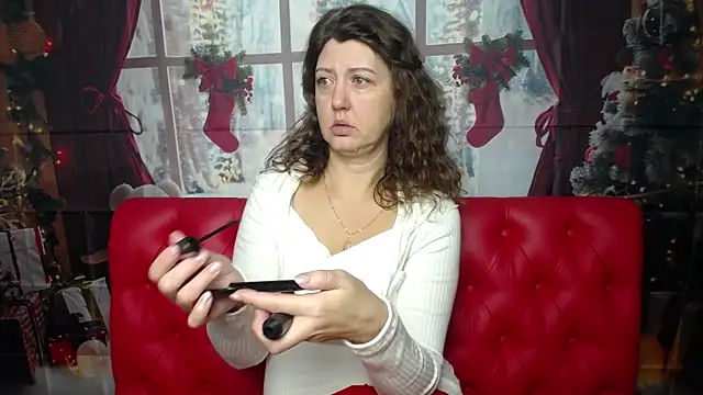 RoseHille online show from 12-14-25, 06:19