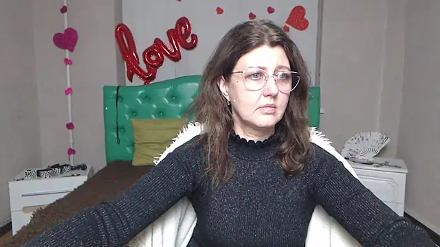 RoseHille online show from 02-17-26, 06:14