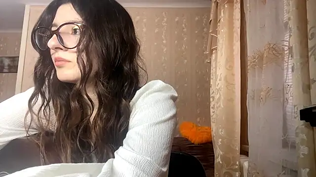 Snapshot of DonnieBooton chatting on 11-13-25, 01:10 DonnieBooton online show from 11-13-25, 01:10