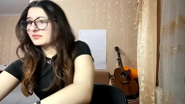 Snapshot of DonnieBooton chatting on 11-20-25, 01:11 DonnieBooton online show from 11-20-25, 01:11