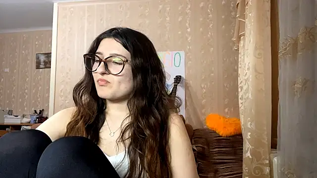 Snapshot of DonnieBooton chatting on 11-28-25, 01:14 DonnieBooton online show from 11-28-25, 01:14